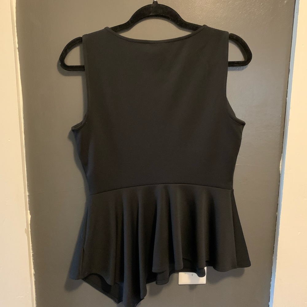 Worthington Women’s Sleeveless Blouse
